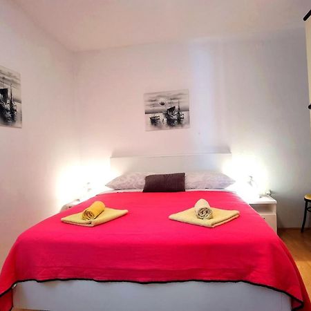 Apartments & Rooms Milena Vodice Esterno foto