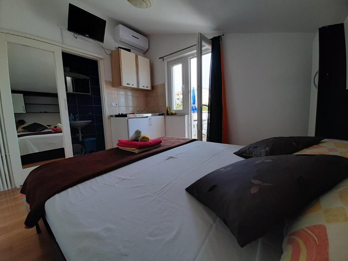 Apartments & Rooms Milena Vodice Esterno foto