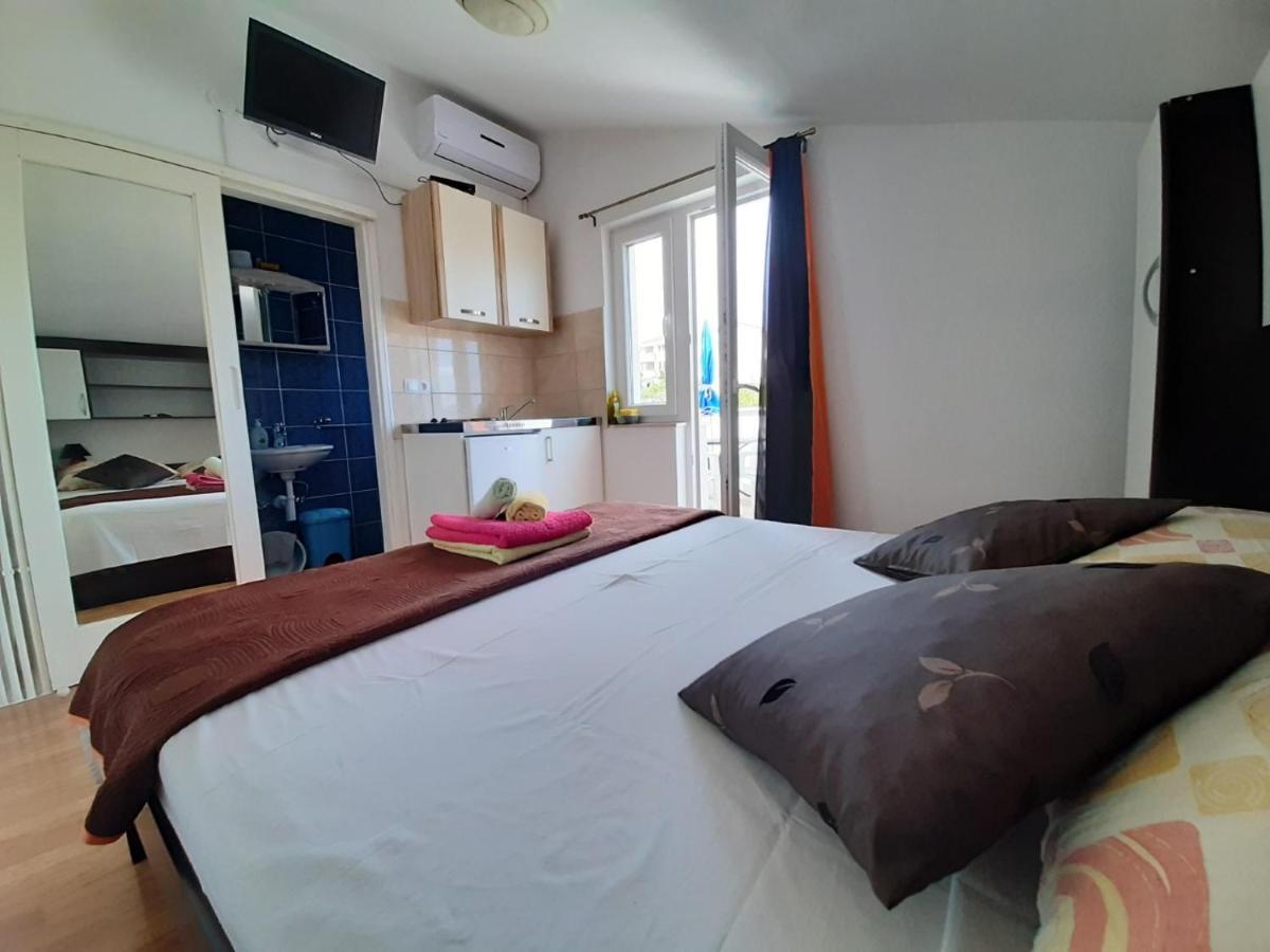 Apartments & Rooms Milena Vodice Esterno foto