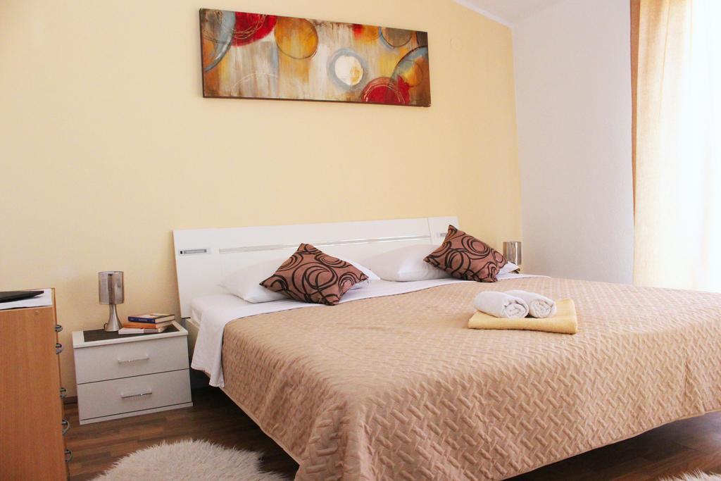Apartments & Rooms Milena Vodice Esterno foto