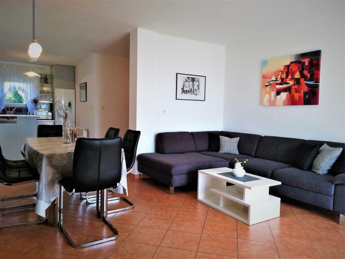 Apartments & Rooms Milena Vodice Esterno foto