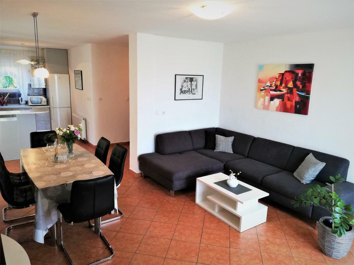 Apartments & Rooms Milena Vodice Esterno foto